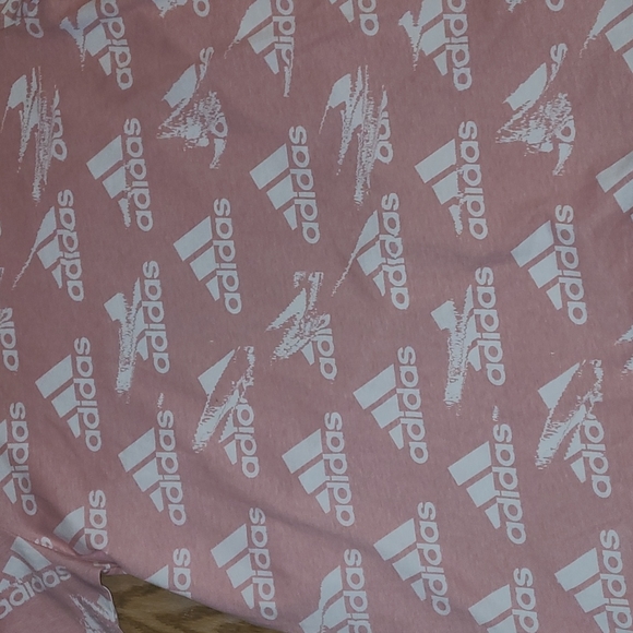 New adidas multi-logo Tee size XLT AND 3XL - Picture 3 of 4